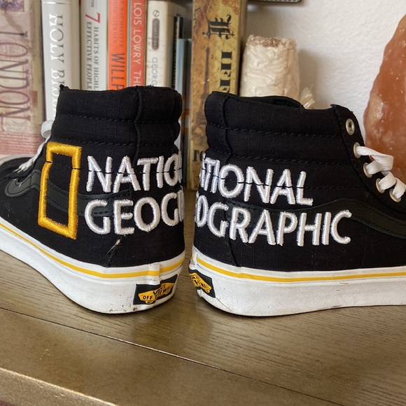 Vans - Picture 5 of 6